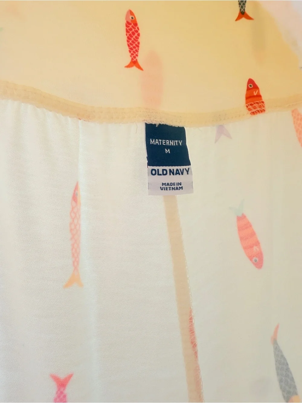 Old Navy Maternity Pajama Set NWT Butter Yellow Fish Print Button Top Shorts M